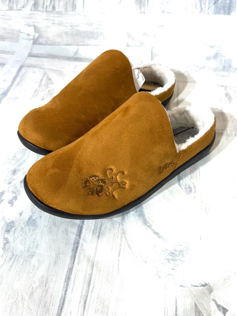 Dr.comfort Women's Cozy Camel Slippers, Size US 9 Women